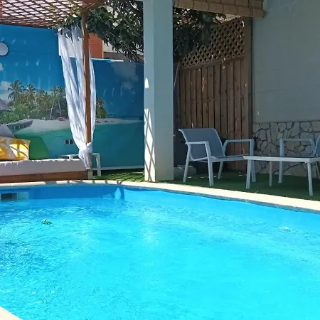 Semesterbostad Casa De Verano Pineda de Mar